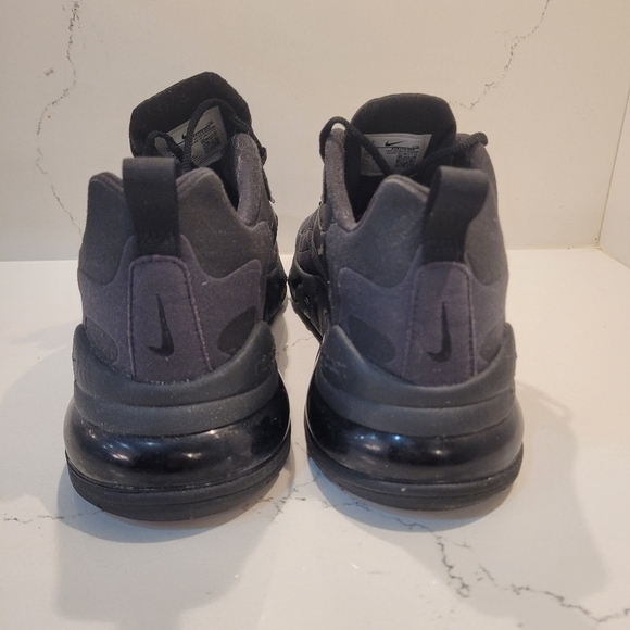 Reposhing too big. EUC. Nike Air Max 270 - wm's sz 11US or Mn's sz 9.5US - Picture 9 of 10